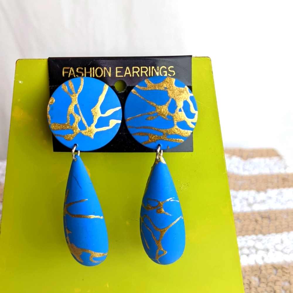 Vintage Splatter Paint Dangle Earrings - Picture 4 of 9